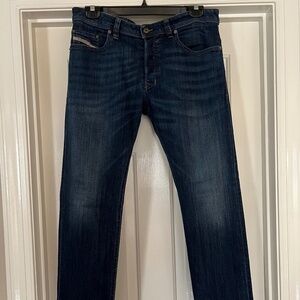 Diesel Straight Leg Dark Wash Jeans – Size 34